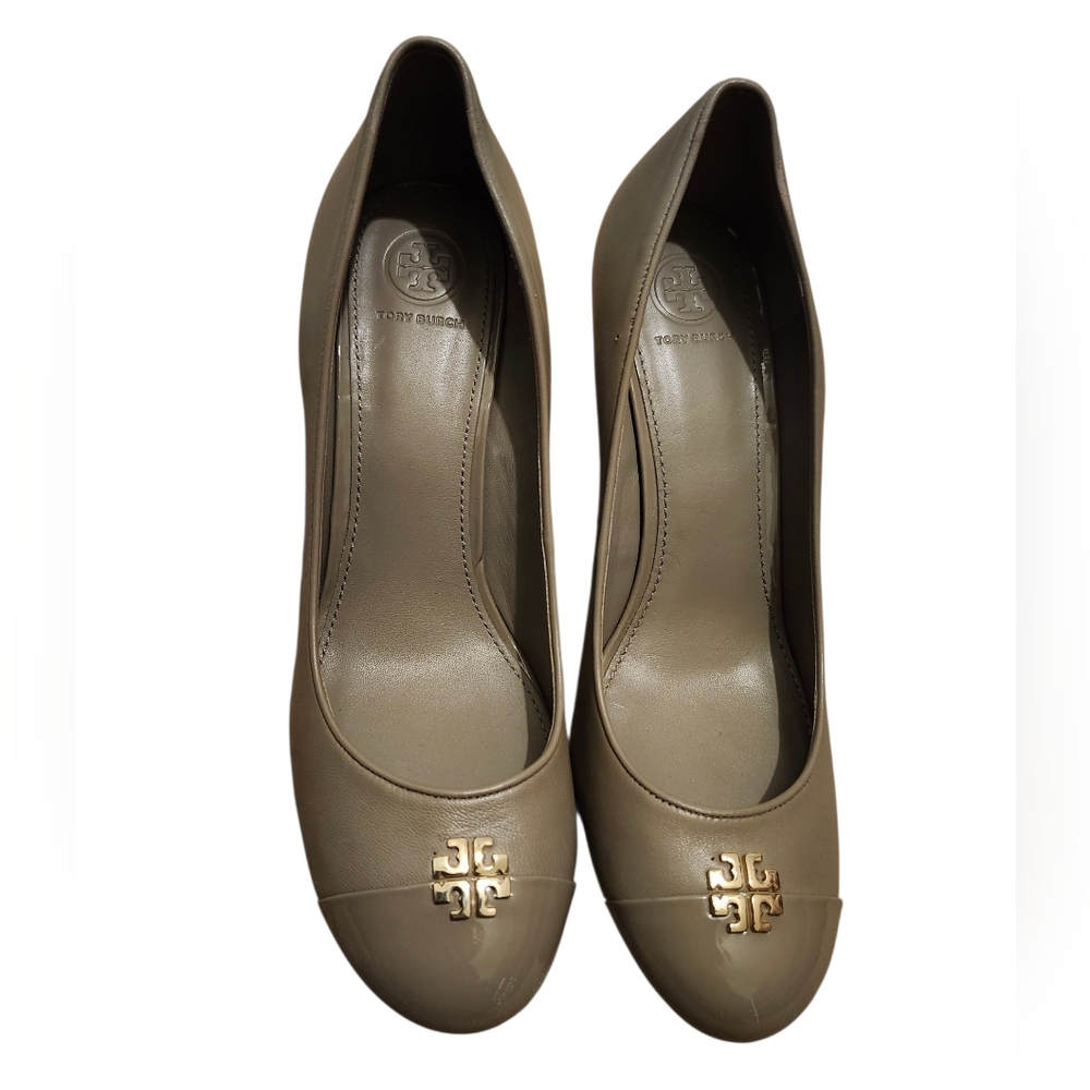 Tory Burch Women's Gray Wedges with Gold Logo - 10.5